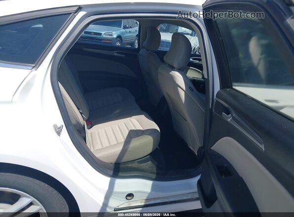 3FA6P0UU8JR235773 2018 FORD FUSION HYBRID White Vista de la etiqueta del VIN