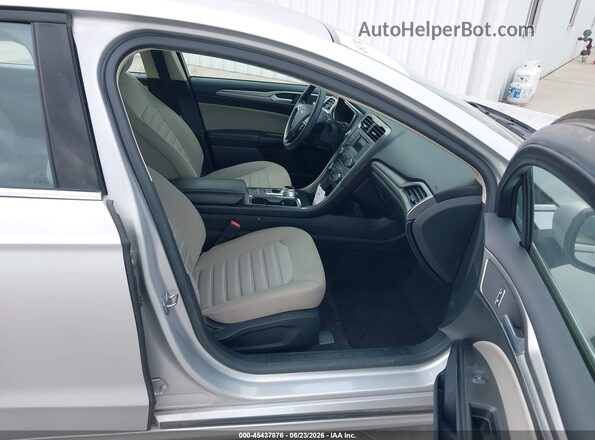 3FA6P0UU9JR100608 2018 FORD FUSION HYBRID Silver წინა სალონის ხედი