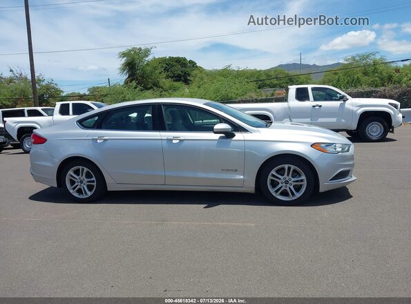 3FA6P0UU9JR243672 2018 FORD FUSION HYBRID White Вид задньої частини салону