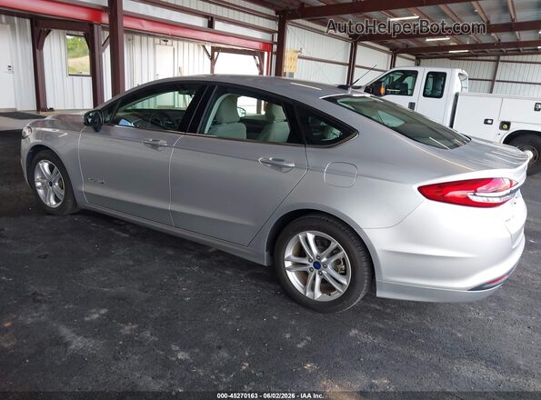3FA6P0UUXJR258083 2018 FORD FUSION HYBRID Silver Rear left