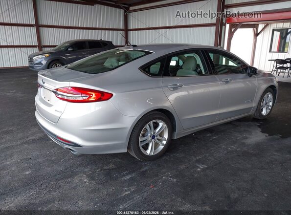 3FA6P0UUXJR258083 2018 FORD FUSION HYBRID Silver Rear right