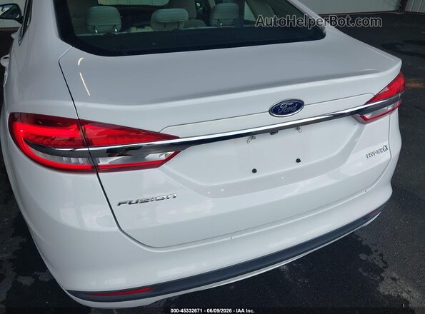 3FA6P0UUXJR271383 2018 FORD FUSION HYBRID White Widok zestawu wskaźników