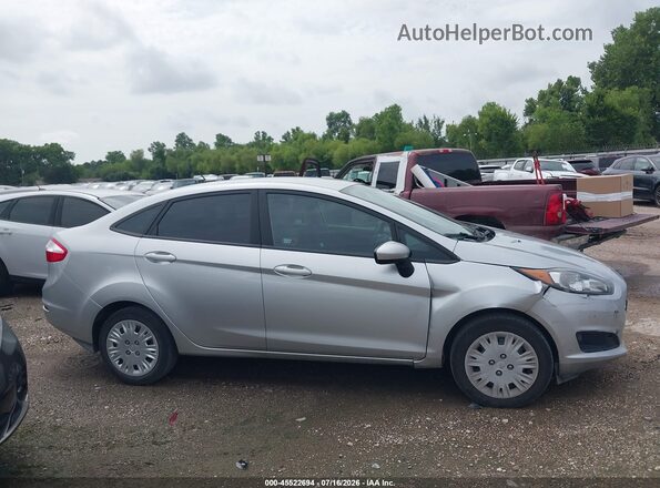 3FADP4AJ1HM156249 2017 FORD FIESTA Silver Rear interior view