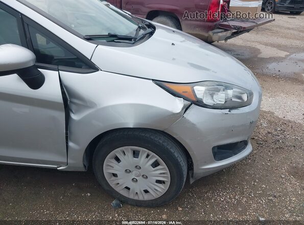 3FADP4AJ1HM156249 2017 FORD FIESTA Silver Front view
