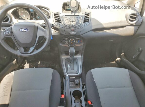 3FADP4AJ1HM168272 2017 FORD FIESTA White Вид панелі приладів