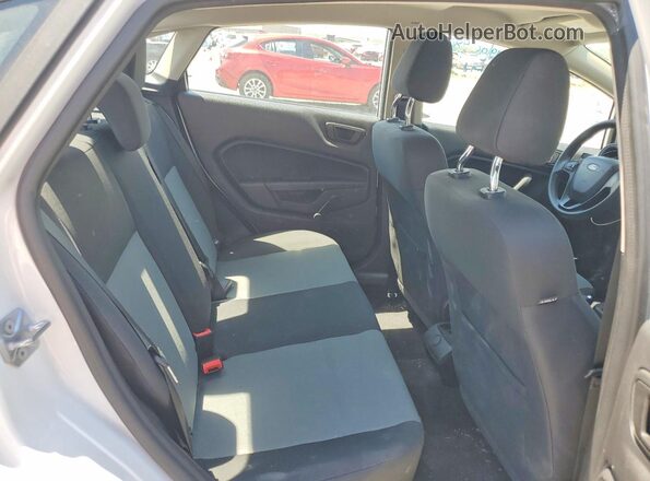 3FADP4AJ1HM168272 2017 FORD FIESTA White Вид задніх сидінь