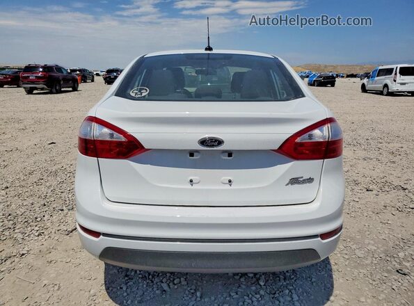 3FADP4AJ1HM168272 2017 FORD FIESTA White Вид ззаду