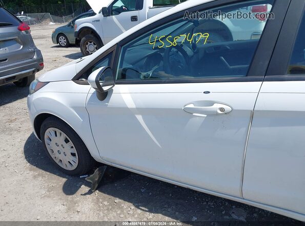 3FADP4AJ2GM128362 2016 FORD FIESTA White Вид спереду