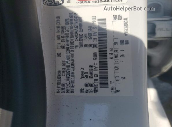 3FADP4AJ2HM104015 2017 FORD FIESTA White Vista del compartimento del motor