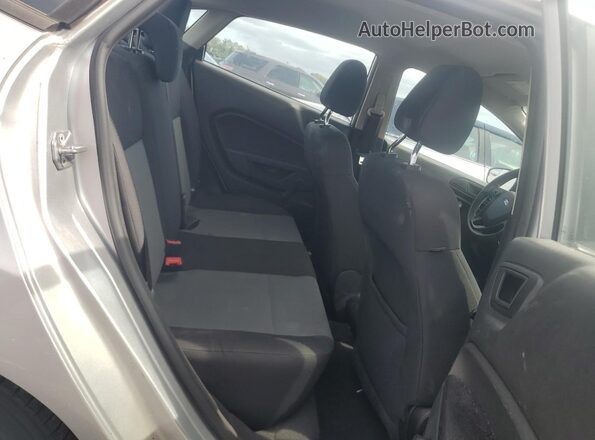 3FADP4AJ3JM135876 2018 FORD FIESTA Silver უკანა სავარძლების ხედი