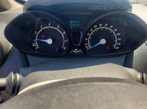 3FADP4AJ4JM143243 2018 FORD FIESTA Silver ხელსაწყოთა პანელის ხედი