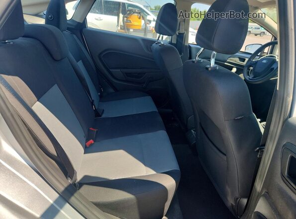 3FADP4AJ4JM143243 2018 FORD FIESTA Silver უკანა სავარძლების ხედი