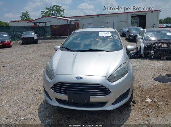 3FADP4AJ4KM101396 2019 FORD FIESTA Silver Widok zestawu wskaźników