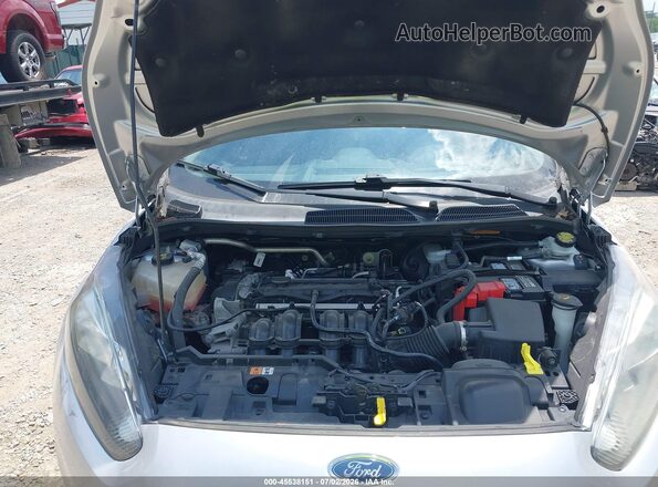 3FADP4AJ4KM101396 2019 FORD FIESTA Silver Widok z tyłu