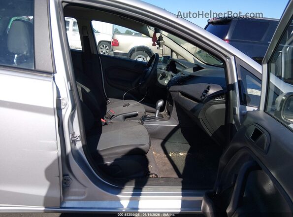 3FADP4AJ5KM161669 2019 FORD FIESTA Silver Սալոնի դիմացի տեսք
