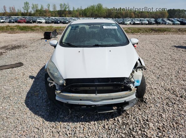 3FADP4AJ7HM103698 2017 FORD FIESTA White Widok z przodu