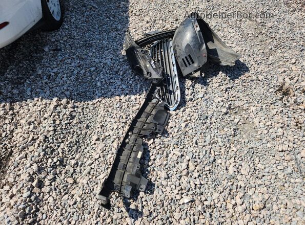 3FADP4AJ7HM103698 2017 FORD FIESTA White Widok komory silnika