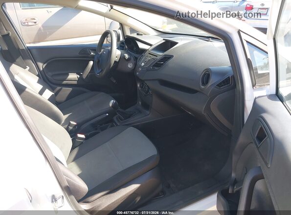 3FADP4AJ9HM117456 2017 FORD FIESTA White წინა სალონის ხედი