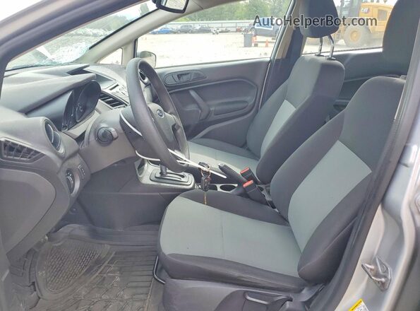 3FADP4AJ9KM155051 2019 FORD FIESTA Silver Front interior view