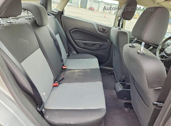 3FADP4AJXKM131650 2019 FORD FIESTA Silver Rear seats view
