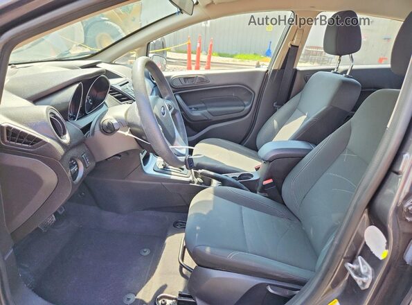 3FADP4BJ0HM167953 2017 FORD FIESTA Gray Widok wnętrza z przodu