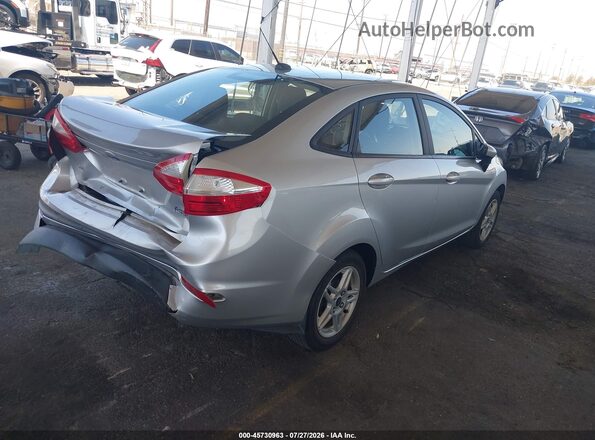 3FADP4BJ0JM124977 2018 FORD FIESTA Silver Հետևի աջ