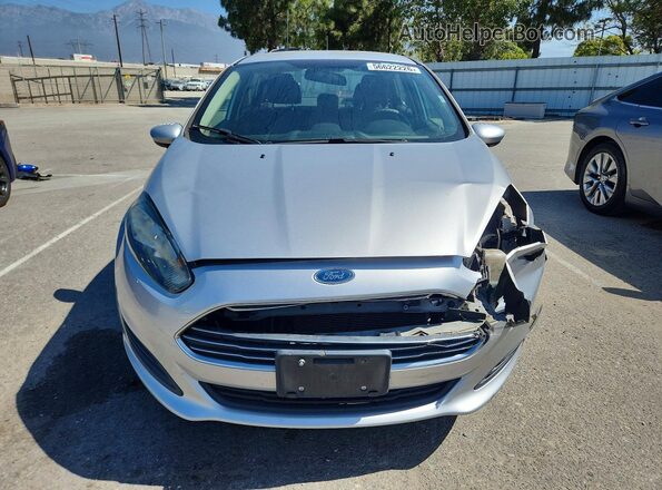 3FADP4BJ0KM138265 2019 FORD FIESTA Серебряный Вид спереди