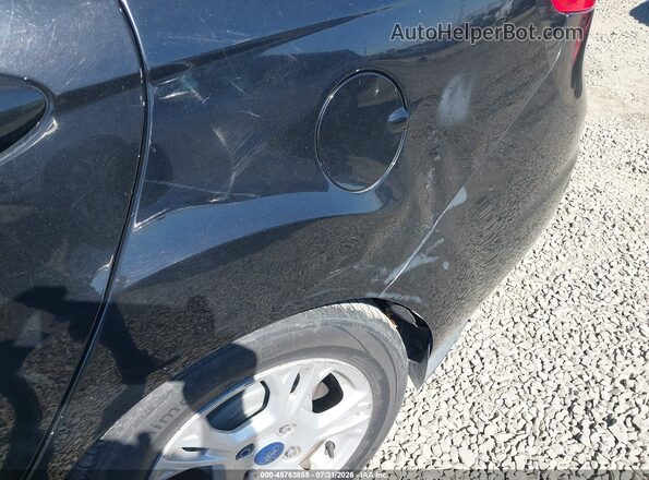 3FADP4BJ1GM112135 2016 FORD FIESTA Black Widok z przodu