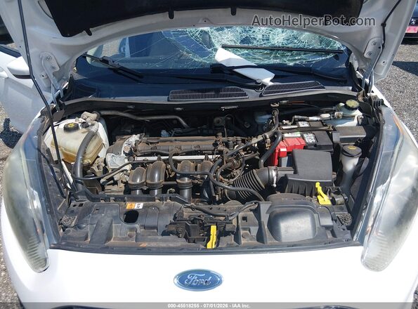 3FADP4BJ1HM131107 2017 FORD FIESTA Белый Вид сзади
