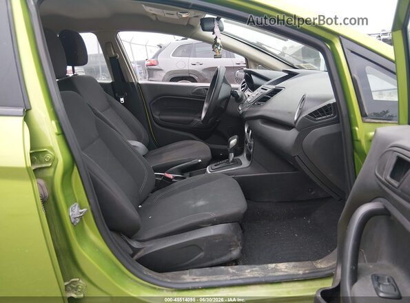 3FADP4BJ1JM114796 2018 FORD FIESTA Green Вид салону спереду