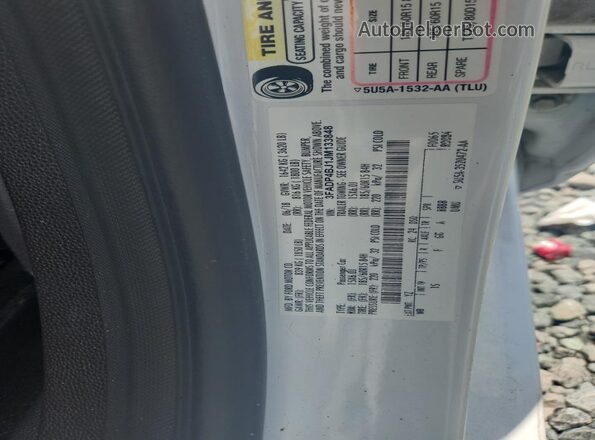 3FADP4BJ1JM133848 2018 FORD FIESTA White Вид підкапотного простору