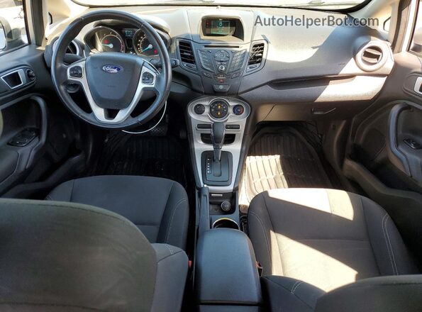 3FADP4BJ2GM141675 2016 FORD FIESTA Silver Առջևի վահանակի տեսք