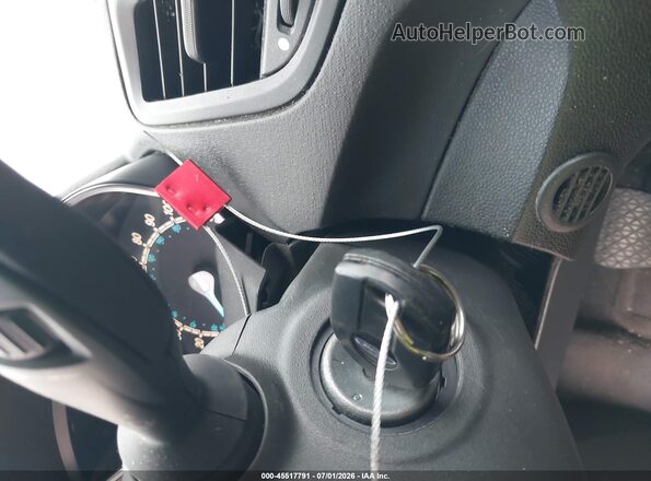 3FADP4BJ3GM158839 2016 FORD FIESTA White Dashboard view
