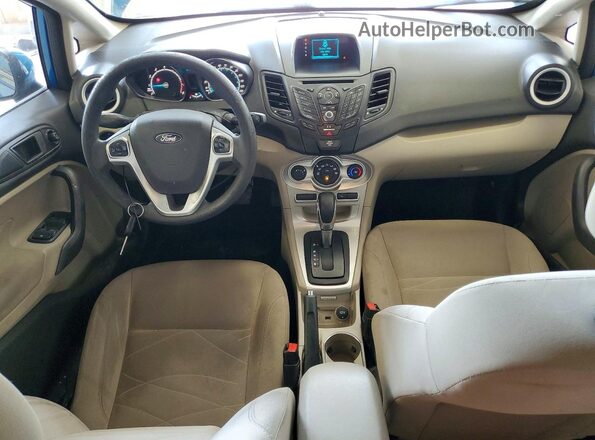3FADP4BJ3HM135031 2017 FORD FIESTA Blue Dashboard view