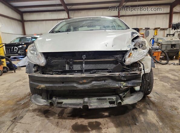 3FADP4BJ3JM123337 2018 FORD FIESTA Серебряный Вид спереди