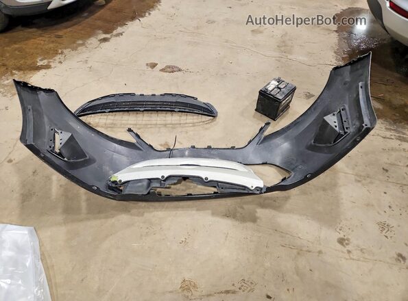 3FADP4BJ3JM123337 2018 FORD FIESTA Серебряный Вид подкапотного пространства