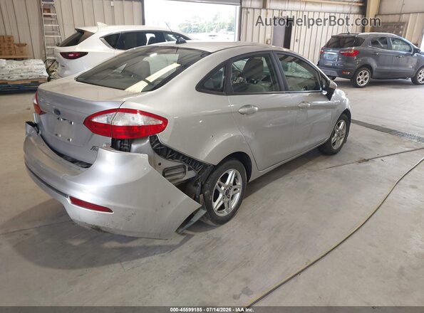 3FADP4BJ3JM126707 2018 FORD FIESTA Silver Trasero derecho