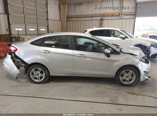 3FADP4BJ3JM126707 2018 FORD FIESTA Silver Vista interior trasera