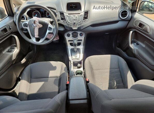3FADP4BJ4JM123623 2018 FORD FIESTA Charcoal Вид панелі приладів