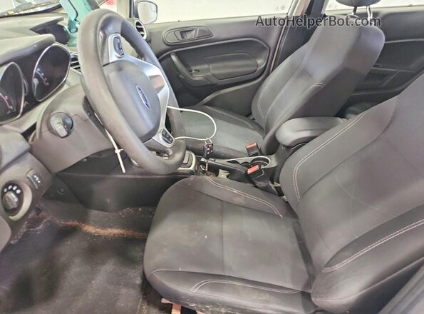 3FADP4BJ4JM132922 2018 FORD FIESTA White Front interior view
