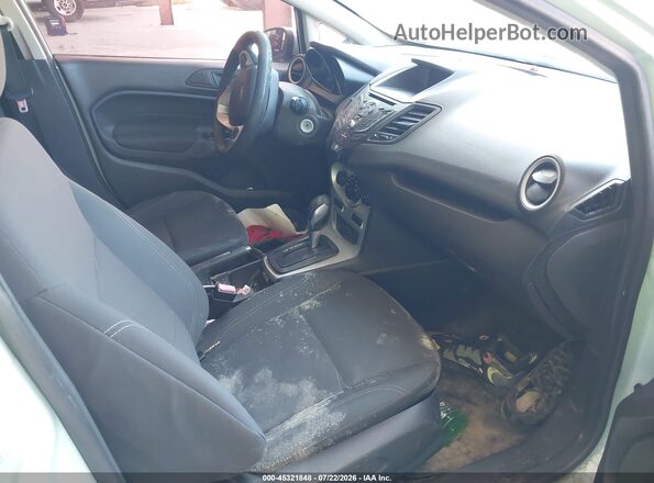 3FADP4BJ5HM125245 2017 FORD FIESTA Green Front interior view