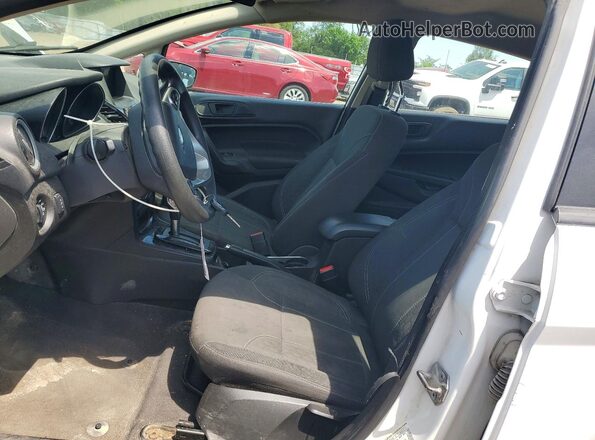 3FADP4BJ5KM124362 2019 FORD FIESTA Белый Вид салона спереди