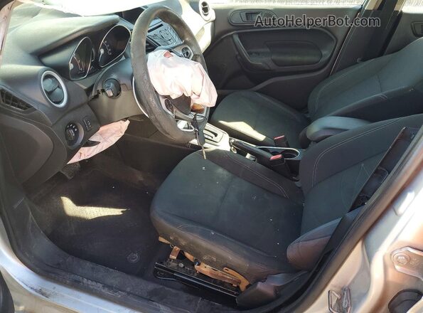 3FADP4BJ6HM137081 2017 FORD FIESTA Silver Front interior view