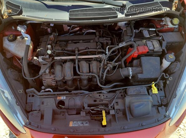 3FADP4BJ6JM112302 2018 FORD FIESTA Red Սալոնի հետևի տեսք