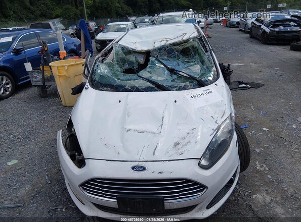 3FADP4BJ6KM122569 2019 FORD FIESTA White Widok z przodu