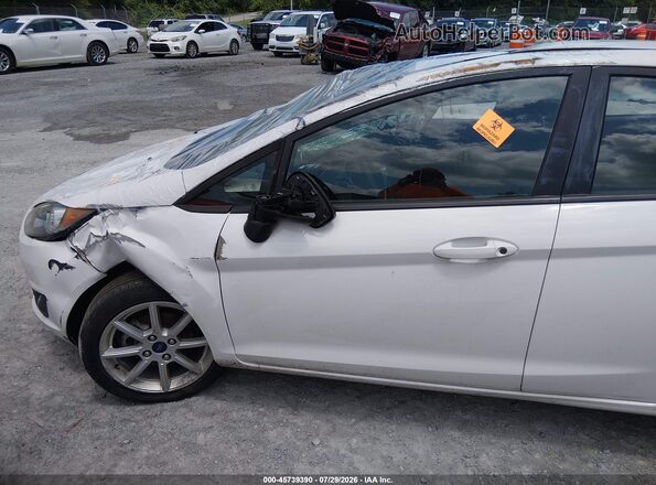 3FADP4BJ6KM122569 2019 FORD FIESTA White Widok zestawu wskaźników