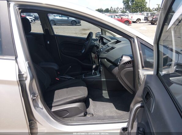 3FADP4BJ7HM100962 2017 FORD FIESTA Silver Vista interior delantera
