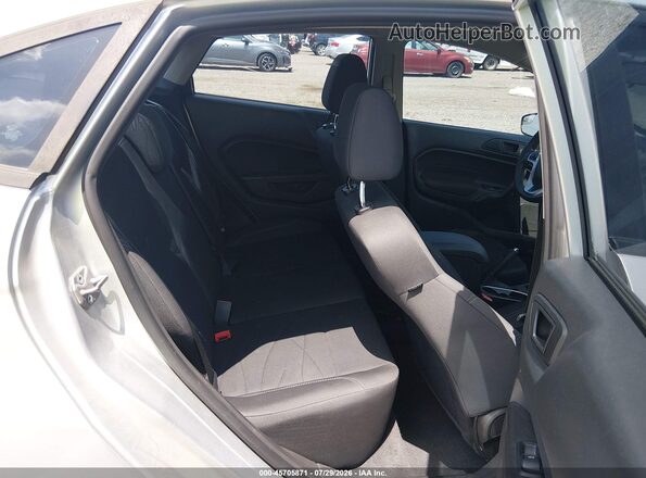 3FADP4BJ7HM100962 2017 FORD FIESTA Silver Vista de la etiqueta del VIN