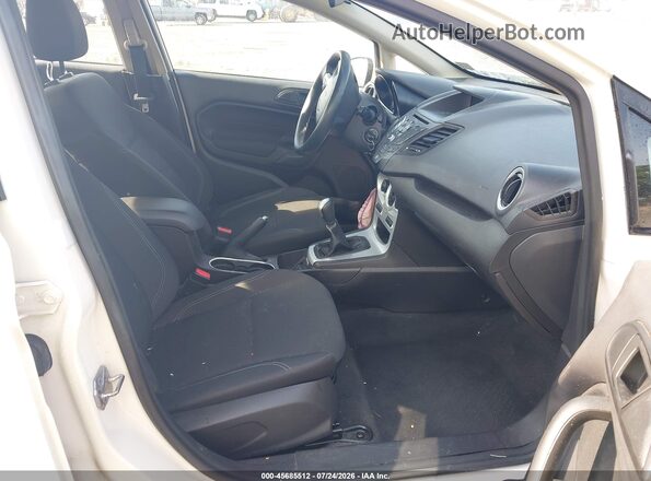 3FADP4BJ7HM105014 2017 FORD FIESTA White Front interior view