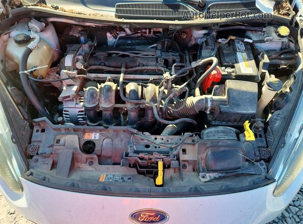 3FADP4BJ8HM104843 2017 FORD FIESTA Белый Вид задней части салона